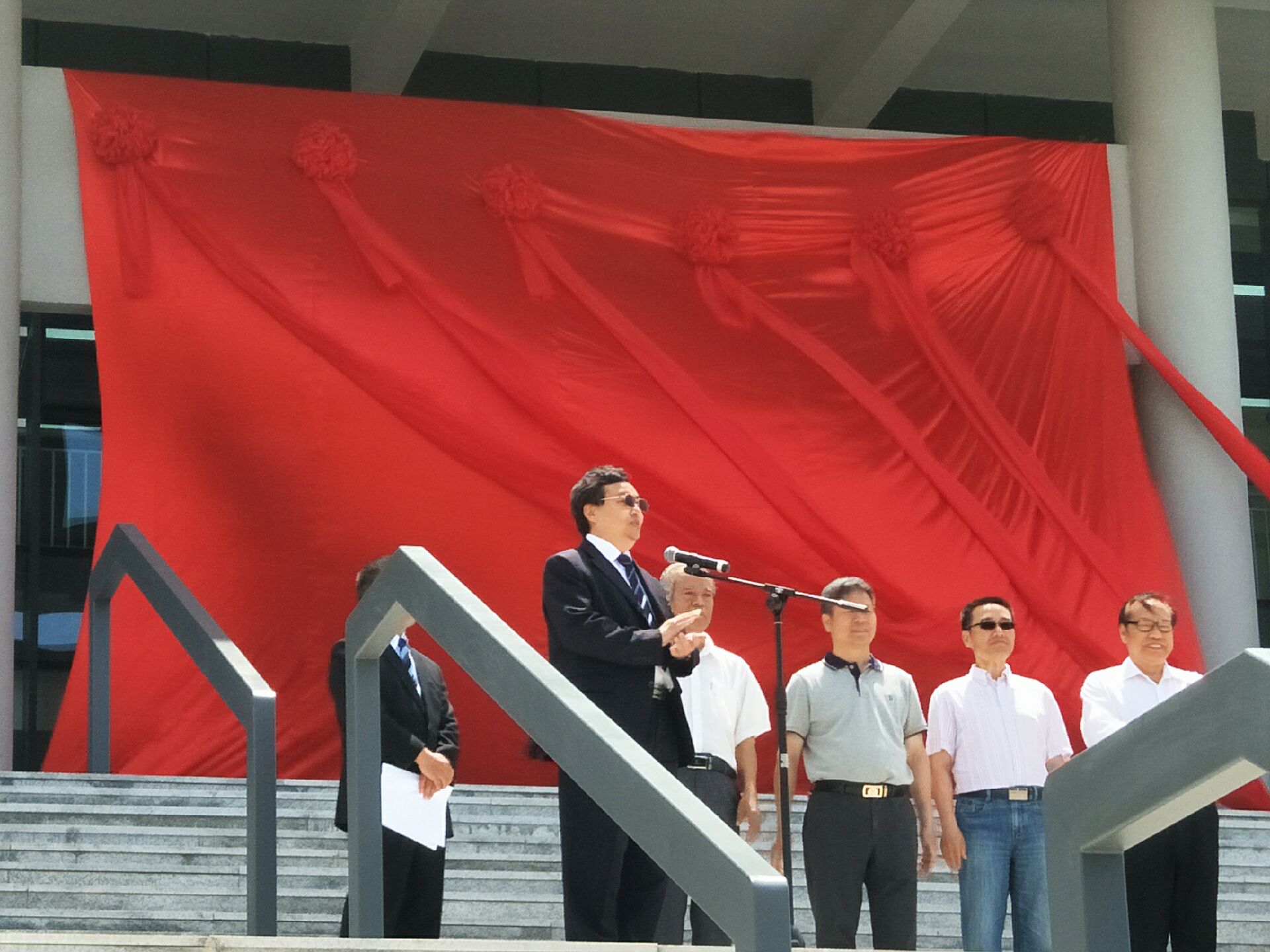 新图书馆的开幕